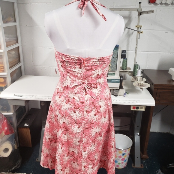 Hearkbreaker Heart of Haute Halter Floral Dress - Picture 3 of 4